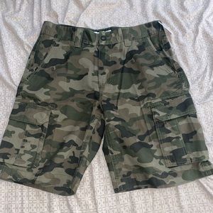 Twill cargo shorts with gap flex